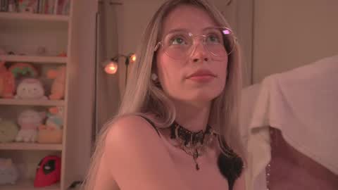 Snapshot of soficb chatting on 02-24-25, 08:36 Sofi online show from 02-24-25, 08:36