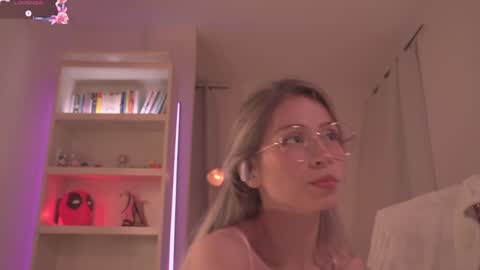 Snapshot of soficb chatting on 03-06-25, 10:04 Sofi online show from 03-06-25, 10:04