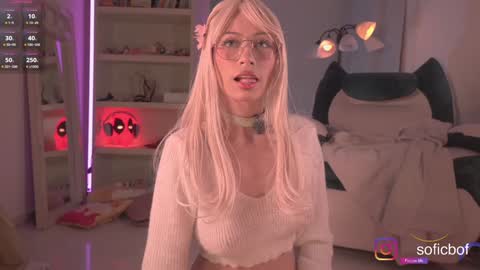 Snapshot of soficb chatting on 09-19-25, 09:48 Sofi online show from 09-19-25, 09:48