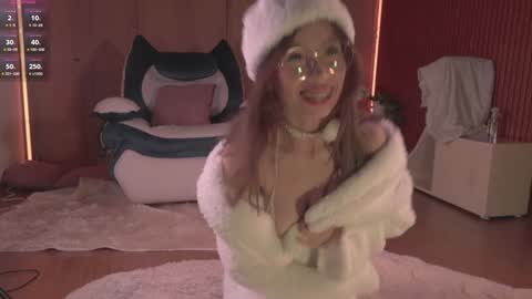 Snapshot of soficb chatting on 10-27-25, 12:36 Sofi online show from 10-27-25, 12:36