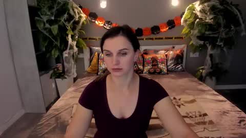 Snapshot of soficroft chatting on 10-19-25, 05:08 Sofi online show from 10-19-25, 05:08