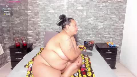 Snapshot of sofie_storm chatting on 01-28-25, 09:41 Vicky online show from 01-28-25, 09:41