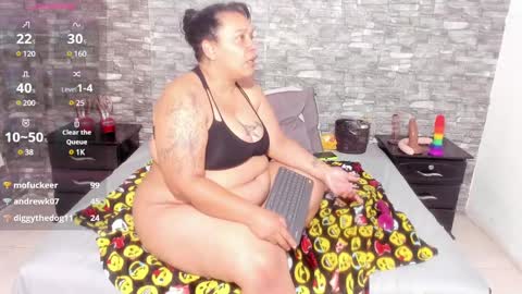 Snapshot of sofie_storm chatting on 01-30-25, 05:06 Vicky online show from 01-30-25, 05:06