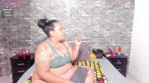 Snapshot of sofie_storm chatting on 01-31-25, 10:20 Vicky online show from 01-31-25, 10:20