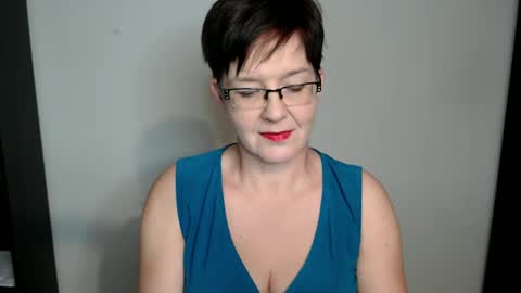 Snapshot of sofie_velvet chatting on 12-05-24, 06:00 Sofie Velvet online show from 12-05-24, 06:00