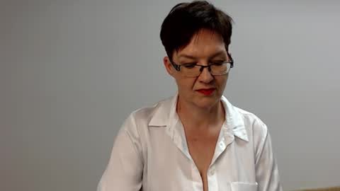 Snapshot of sofie_velvet chatting on 12-27-24, 07:35 Sofie Velvet online show from 12-27-24, 07:35