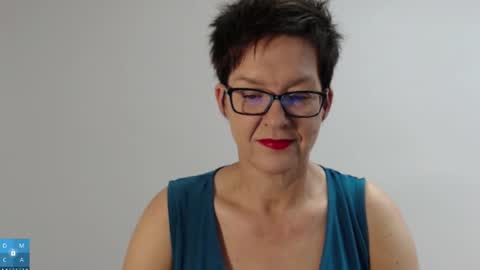 Snapshot of sofie_velvet chatting on 09-14-25, 05:17 Sofie Velvet online show from 09-14-25, 05:17
