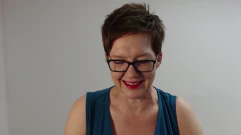 Snapshot of sofie_velvet chatting on 01-16-26, 03:38 Sofie Velvet online show from 01-16-26, 03:38