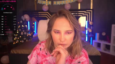 Sofie online show from 12-30-24, 03:36