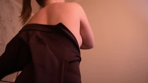 Sofie online show from 06-05-26, 10:48