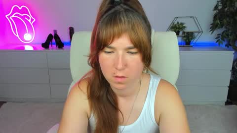 Snapshot of sofii_darling chatting on 09-08-25, 04:39 sofii_darling online show from 09-08-25, 04:39