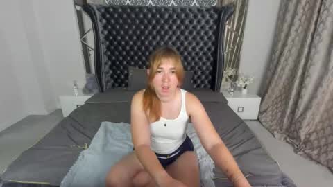 Snapshot of sofii_darling chatting on 10-12-25, 04:39 sofii_darling online show from 10-12-25, 04:39