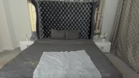 Snapshot of sofii_darling chatting on 10-19-25, 04:40 sofii_darling online show from 10-19-25, 04:40