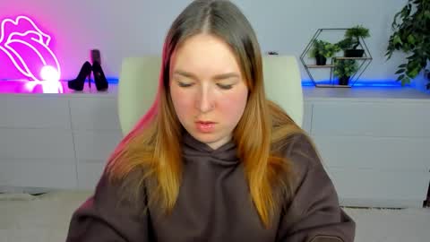 sofii_darling online show from 02-18-26, 05:42