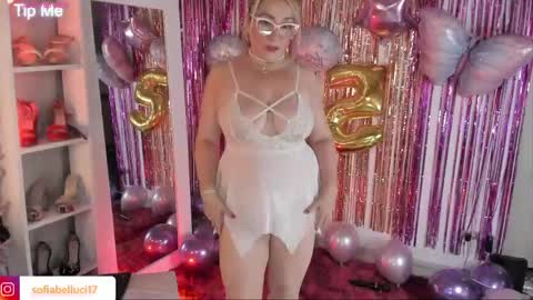 Snapshot of sofiibell_ chatting on 05-18-26, 08:36 Sofiibell online show from 05-18-26, 08:36