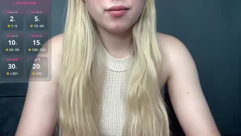 Snapshot of sofinovvak chatting on 07-21-26, 10:50 Sofi online show from 07-21-26, 10:50