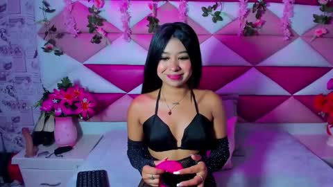 Snapshot of sofirose_111 chatting on 05-29-26, 01:31 Sofi online show from 05-29-26, 01:31