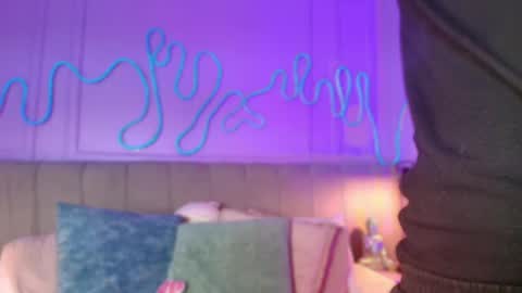 Sofi online show from 04-18-26, 09:24