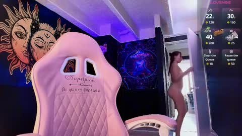 Snapshot of sofnicol_ chatting on 04-10-26, 10:14 Nicol online show from 04-10-26, 10:14
