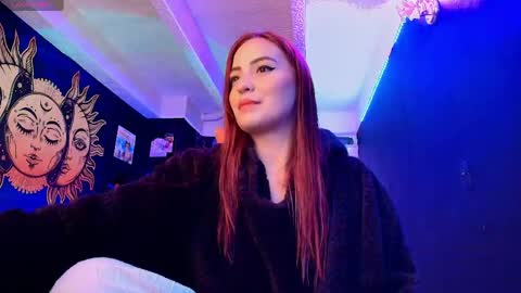 Snapshot of sofnicol_ chatting on 04-15-26, 02:02 Nicol online show from 04-15-26, 02:02