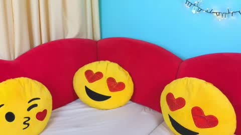 Snapshot of soft_lilly chatting on 02-24-26, 06:11 Lilly online show from 02-24-26, 06:11