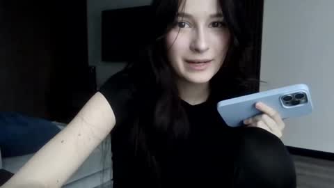 softcherry0345 online show from 04-11-26, 10:52