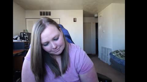 Snapshot of softerpeaches chatting on 02-28-25, 08:28 Rose online show from 02-28-25, 08:28