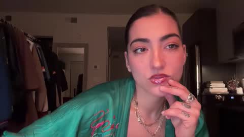 Snapshot of softheatmaria chatting on 12-23-25, 03:26 Soft Heat Maria online show from 12-23-25, 03:26