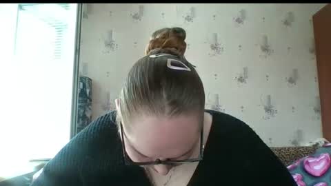 Snapshot of softhypnose chatting on 06-26-26, 08:41 softhypnose online show from 06-26-26, 08:41