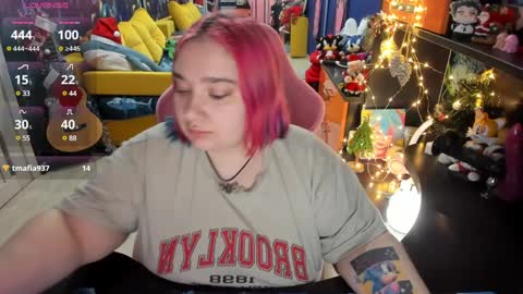 Snapshot of softie_sofy chatting on 01-08-25, 05:27 Sofie online show from 01-08-25, 05:27