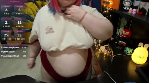 Snapshot of softie_sofy chatting on 02-04-25, 08:56 Sofie online show from 02-04-25, 08:56