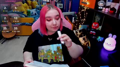 Snapshot of softie_sofy chatting on 02-06-25, 06:18 Sofie online show from 02-06-25, 06:18