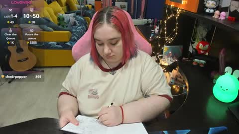 Snapshot of softie_sofy chatting on 02-13-25, 05:37 Sofie online show from 02-13-25, 05:37