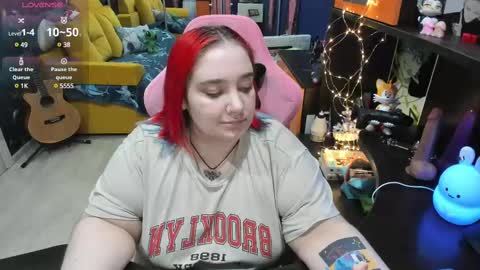 Snapshot of softie_sofy chatting on 03-04-25, 03:37 Sofie online show from 03-04-25, 03:37
