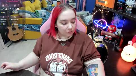 Snapshot of softie_sofy chatting on 03-12-25, 02:23 Sofie online show from 03-12-25, 02:23