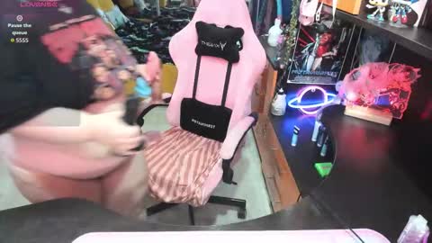 Snapshot of softie_sofy chatting on 09-09-25, 03:06 Sofie online show from 09-09-25, 03:06