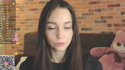 Snapshot of softiedream chatting on 11-16-25, 06:19 Elly online show from 11-16-25, 06:19