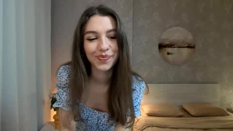 Kelly online show from 10-05-25, 01:42