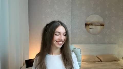 Kelly online show from 10-22-25, 01:44