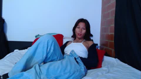 Snapshot of sofy_dep chatting on 12-14-25, 08:57 Sofy online show from 12-14-25, 08:57