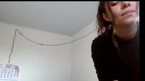 Snapshot of soka_lovers_04_ chatting on 01-09-25, 01:45 Sofia online show from 01-09-25, 01:45