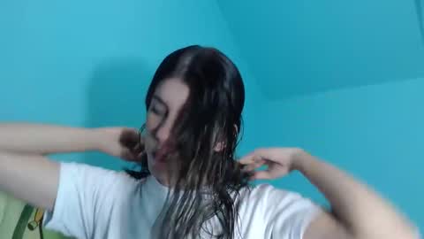 Snapshot of sol9931 chatting on 03-04-25, 10:05 sol9931 online show from 03-04-25, 10:05