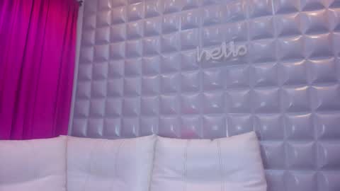 Snapshot of sol_angel7 chatting on 12-15-25, 04:00 SOL ANGEL online show from 12-15-25, 04:00