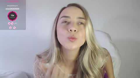Snapshot of sol_rous chatting on 06-03-26, 02:44 online show from 06-03-26, 02:44