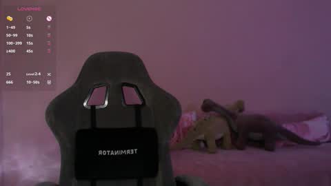 Snapshot of solanochka chatting on 11-12-25, 11:10 Jennifer Jenny Jen online show from 11-12-25, 11:10