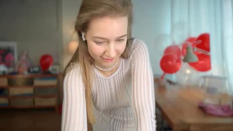 Bella online show from 02-17-25, 12:48