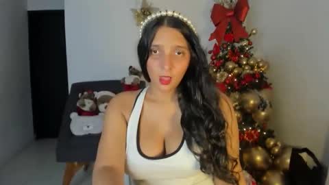 Moonie  online show from 12-19-25, 04:52