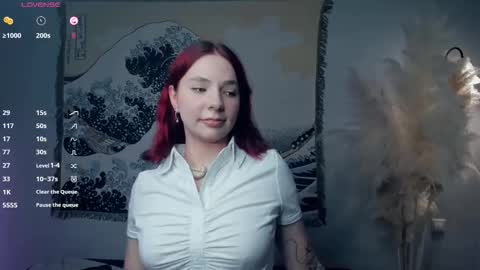 Snapshot of solar_spark chatting on 12-14-25, 06:41 Bella online show from 12-14-25, 06:41