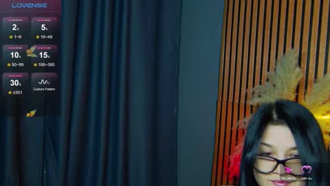 Snapshot of solazolaa chatting on 03-20-26, 01:32 Sonya online show from 03-20-26, 01:32