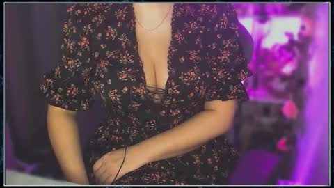 Gaby Solis online show from 11-11-25, 01:55